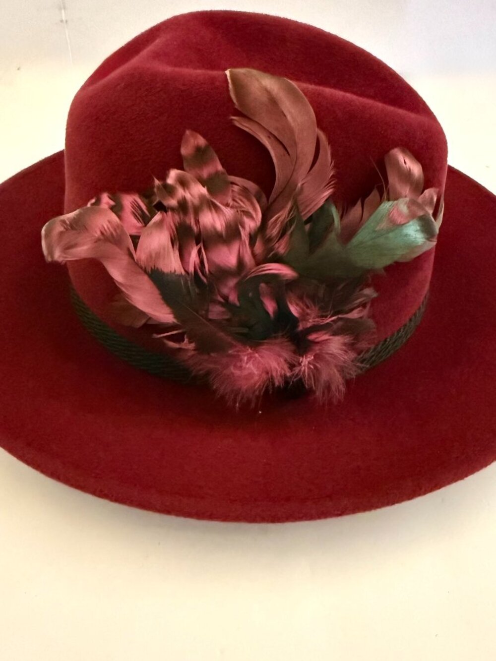 Penmayne Of London Wide-Brimmed Felt Fedora Red View 2